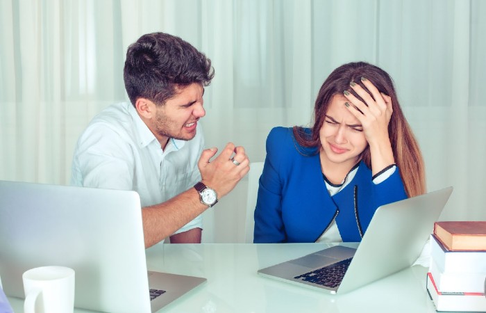 9 Tips To Handle Your Workplace Conflict